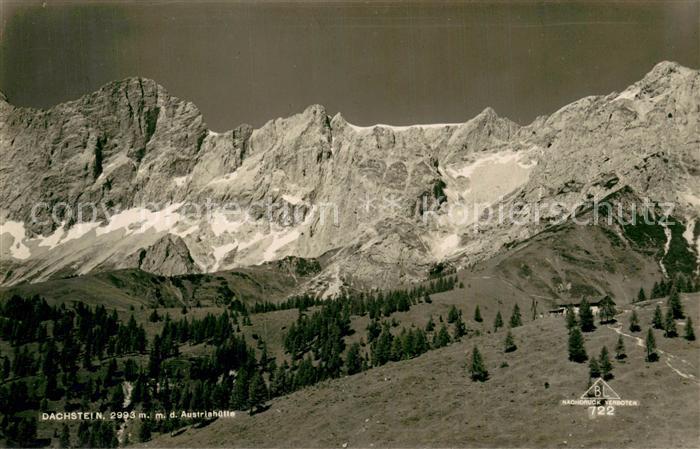 Austriahuette 1638m Dachstein AT Panorama Berghuette Dachsteingebirge