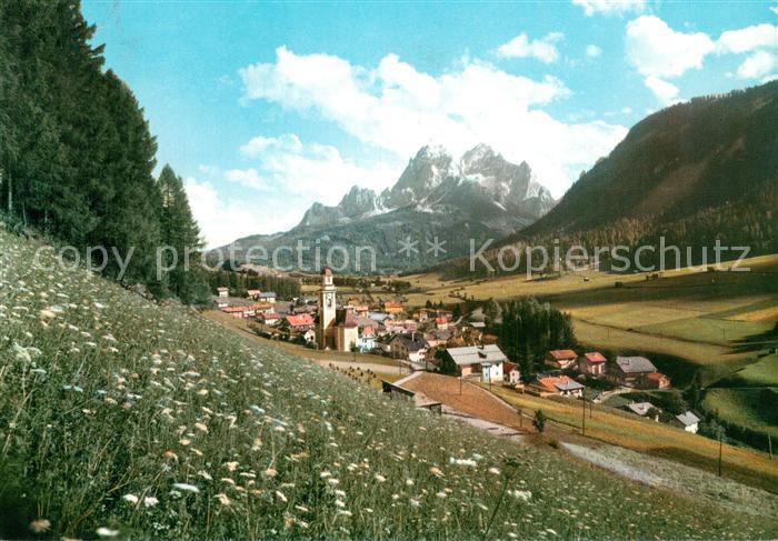 Sexten Sesto Suedtirol Panorama mit Dolomiten