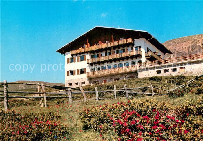 Hafling Avelengo-Falzeben IT Meraner Huette Hermann Gritsch Haus am Schartboden