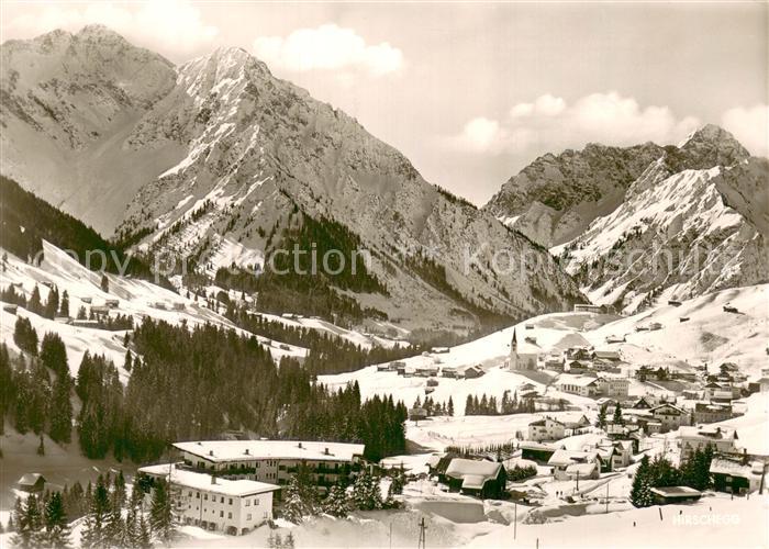 Hirschegg Kleinwalsertal Vorarlberg Winterpanorama Alpen Elferkopf Zwoelferkopf