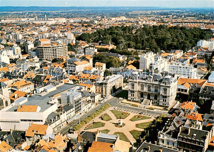 Tarbes 65 Hotel de Ville son Square Plus loin le Musee Massey entoure de son mag