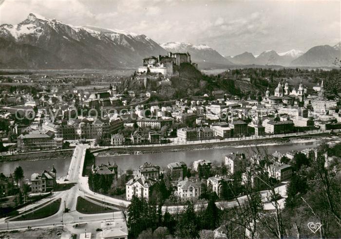 Salzburg  oesterreich Blick vom Imberg auf Altstadt mit Untersberg und bayrische