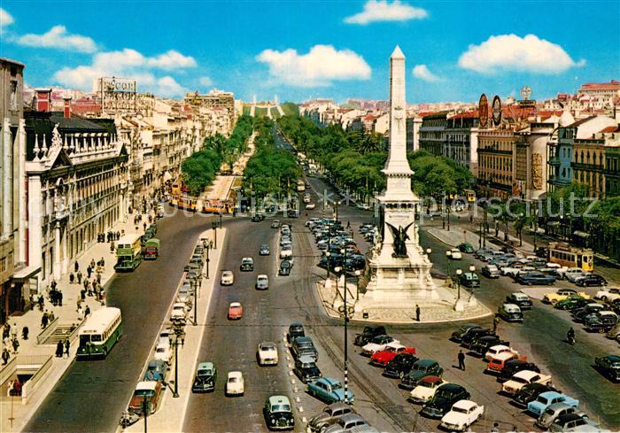 Lisboa Praca dos Restauradores e Avenida da Liberdade Monumento