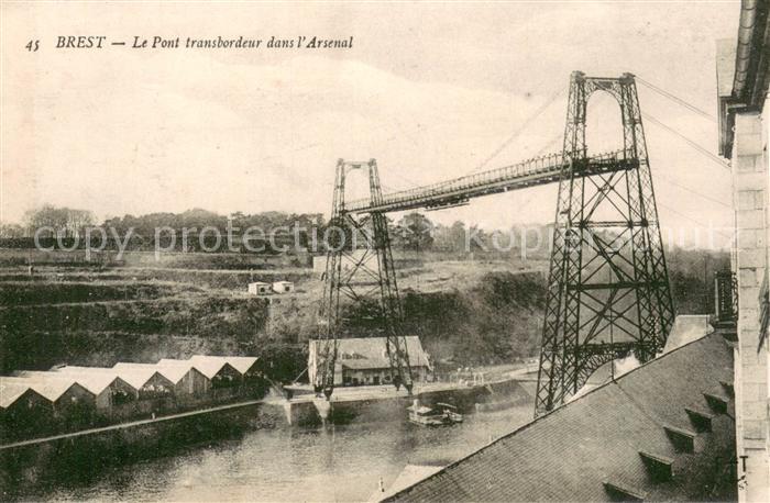 Brest 29 Le Pont transbordeur dans l'Arsenal