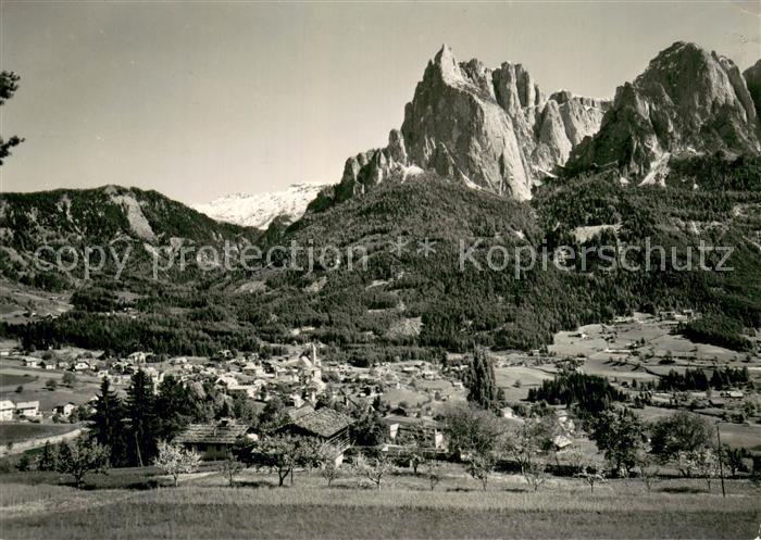 Siusi allo Sciliar Seis am Schlern Kastelruth Suedtirol IT Panorama
