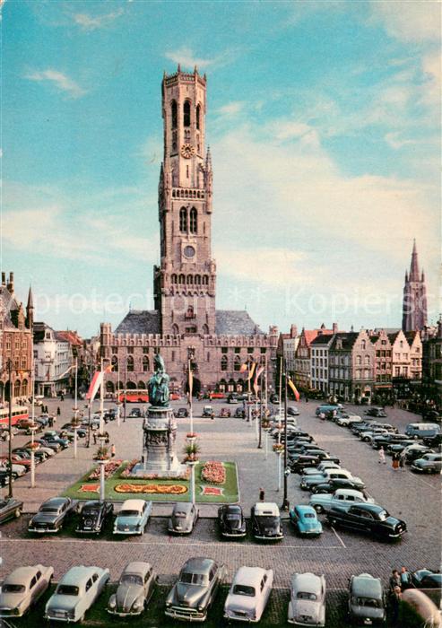 Brugge Bruges Flandern Grote Markt en Belfort