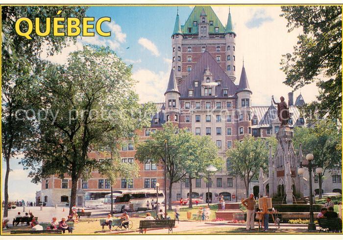 Quebec Canada La place d’Armes et le Chateau Frontenac