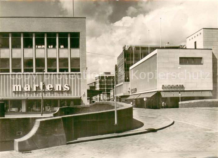 Rotterdam Moderne winkels aan de Keizerstraat