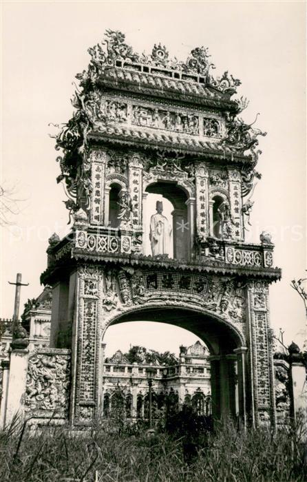 Mytho Vietnam Porte d entrée de la Pagode