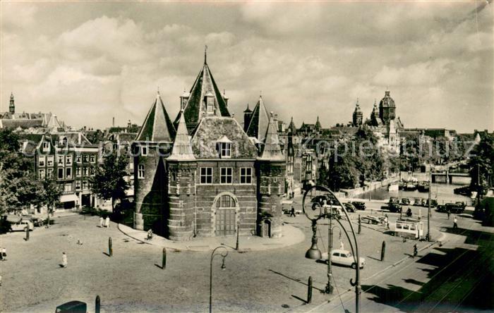 Amsterdam  NL Nieuwmarkt met Waaggebouw