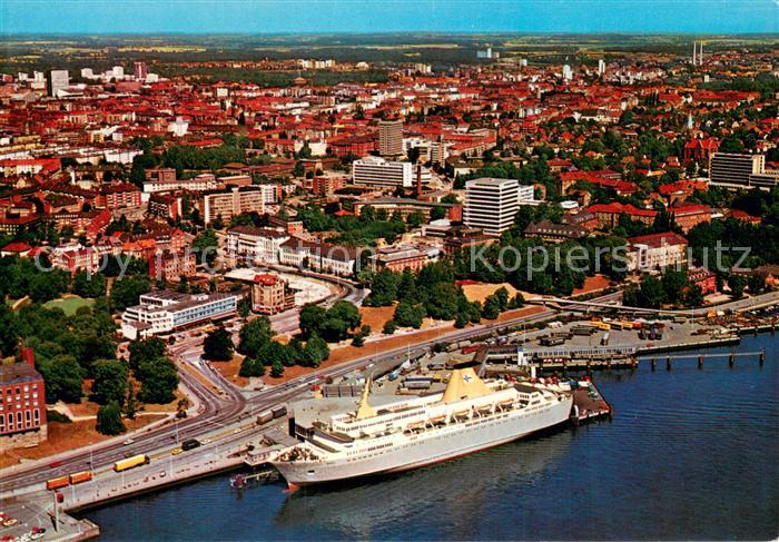 KIEL  CITY Oslo-Kai mit Faehrschiff Kronprins Harald