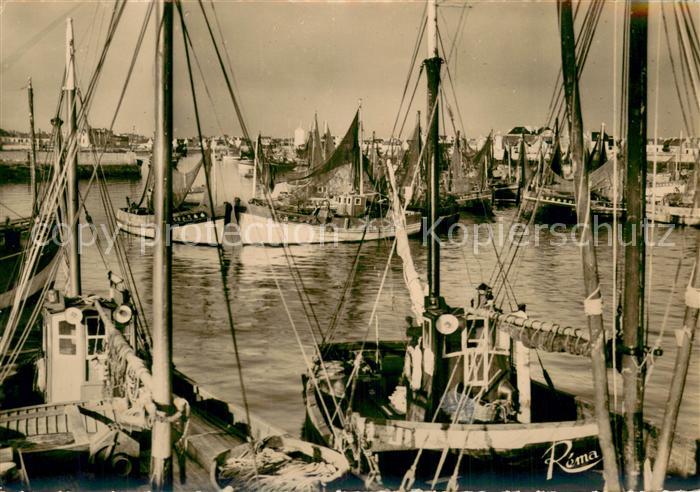 Guilvinec 29 Quimper On coin du Port