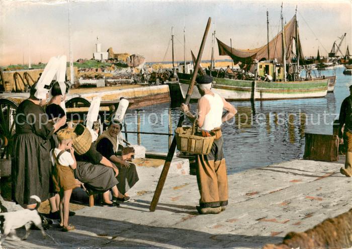 Bretagne  Region Petit Port de Peche