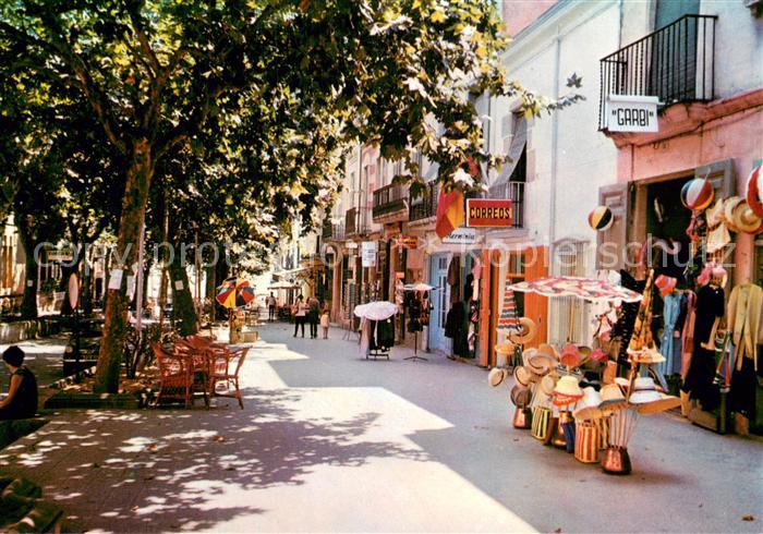 Canet de Mar Un coin de la Rambla