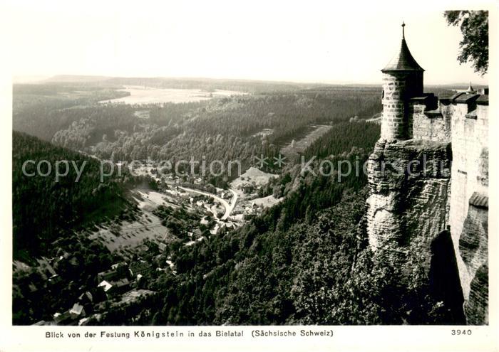 Koenigstein Saechsische Schweiz Blick von der Festung Koenigstein in das Bielata