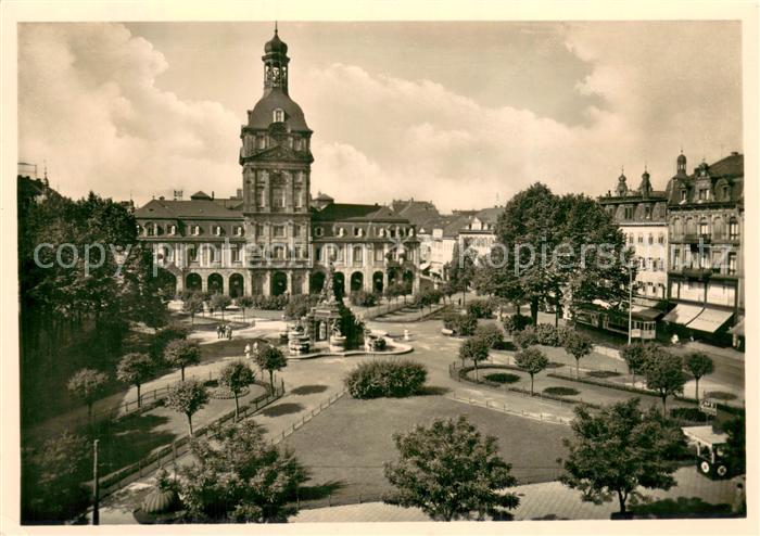 MANNHEIM BW Paradeplatz und Rathaus