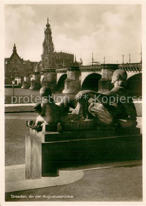 Dresden Elbe An der Augustusbruecke