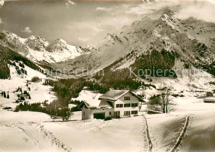 Mittelberg Kleinwalsertal Haus Ahorn Winter
