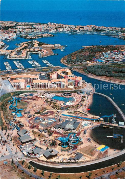 Cap-d Agde Vue aerienne d’Aqualand En arriere plan le port