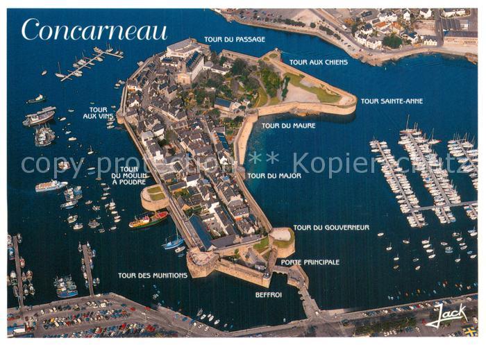Concarneau 29 Finistere La ville close et les ports vue aérienne