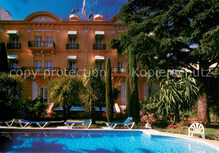 Cannes 06 Hôtel de Paris Piscine