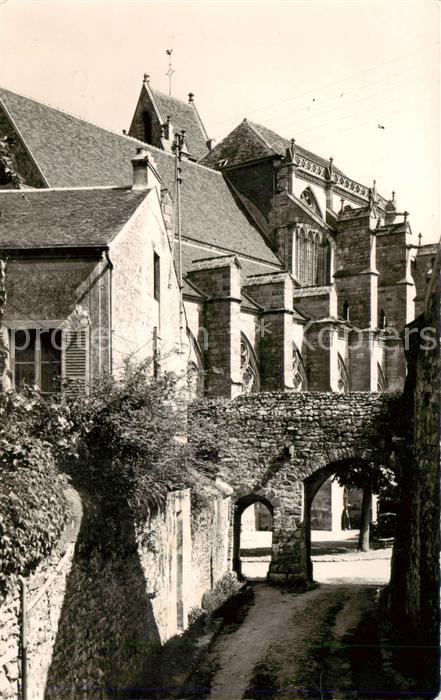 Saint-Sulpice-de-Favieres La ruelle a la grimace