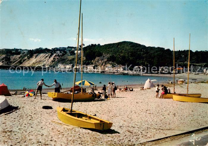 Erquy 22 Cotes-d Armor La Plage et le Port
