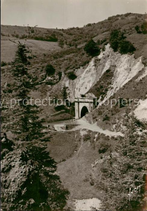 Lioran Entree du tunnel