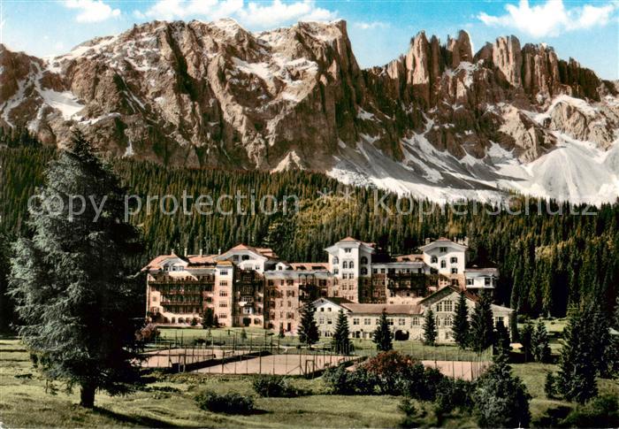 Carezza Catinaccio Trentino IT Golf Hotel Tennisplaetze Il Latemar Rosengarten D