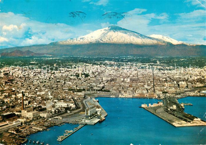 Catania Stadtpanorama Hafen Vulkan aetna