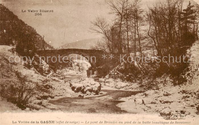 La Vallee  de la Gagne Le-Puy-en-Velay 43 Haute-Loire Le pont de Broudei au pied
