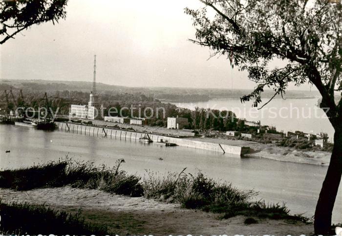Sztalinvaros HU Hafen