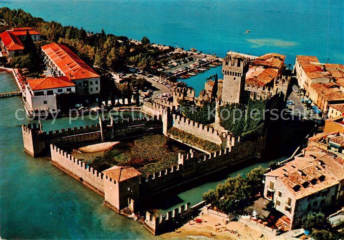 Sirmione Lago di Garda Castello Scaligero veduta aerea