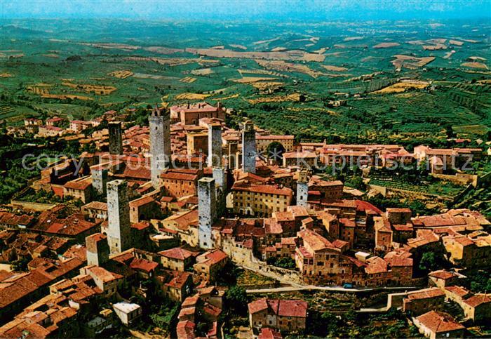 San Gimignano Toscana IT Panorama dall aereo
