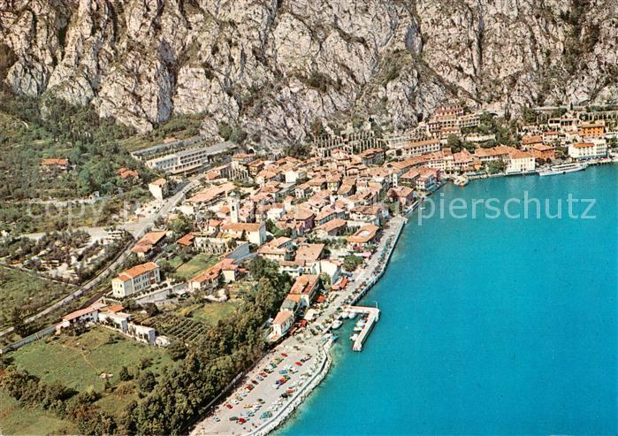 Limone sul Garda IT Fliegeraufnahme