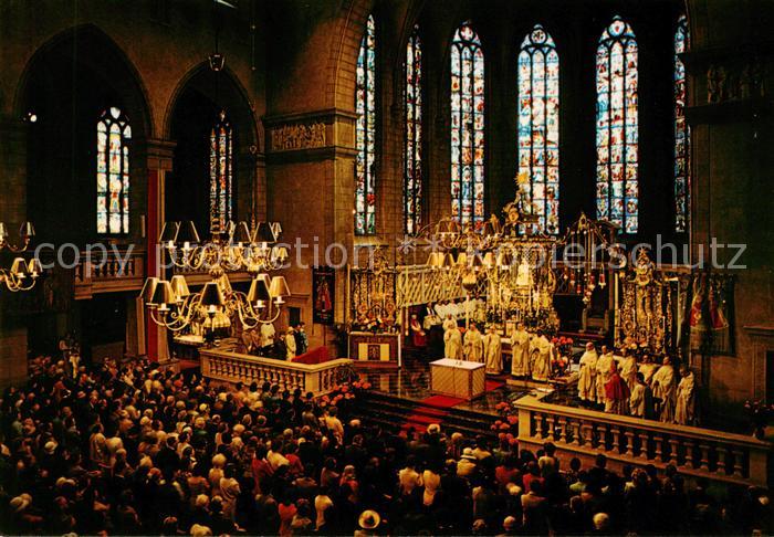 Luxembourg Belgien Grand-messe celebre en la Cathedrale de Notre-Dame de Luxembo