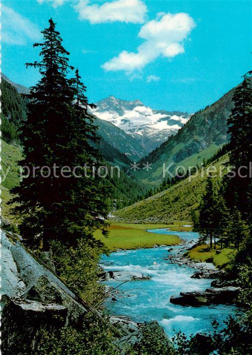 Mayrhofen Zillertal AT Am Weg nach Baerenbad Berg-Bach