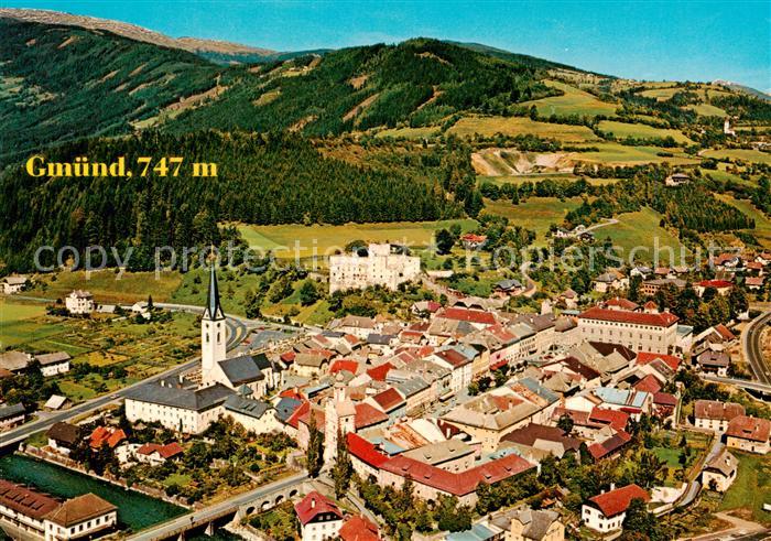 Gmuend Kaernten Mittelalterl Stadt mit Ringmauer und Stadttor Fliegeraufnahme