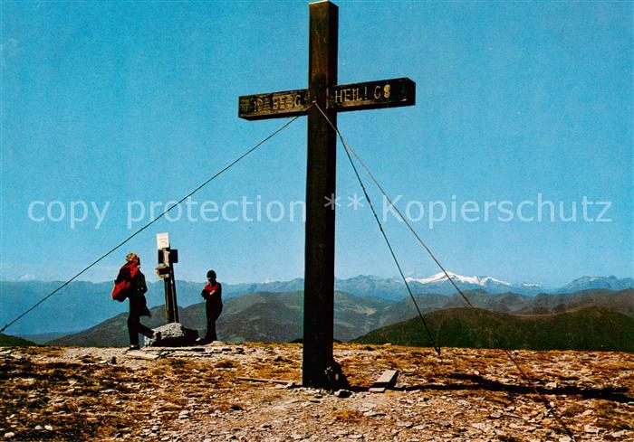 Bad Kleinkirchheim Kaernten AT Woellanernock Gipfelkreuz mit Hohen Tauern