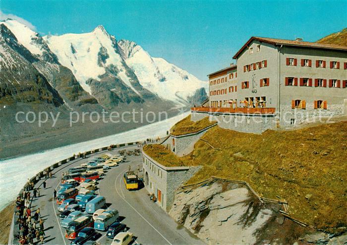 Grossglockner 3798m Kaernten AT Parkplatz Franz Josephs Höhe mit Schnel