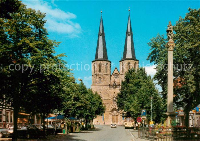 Duderstadt Niedersachsen Kirche St Cyriakus mit Mariensaeule