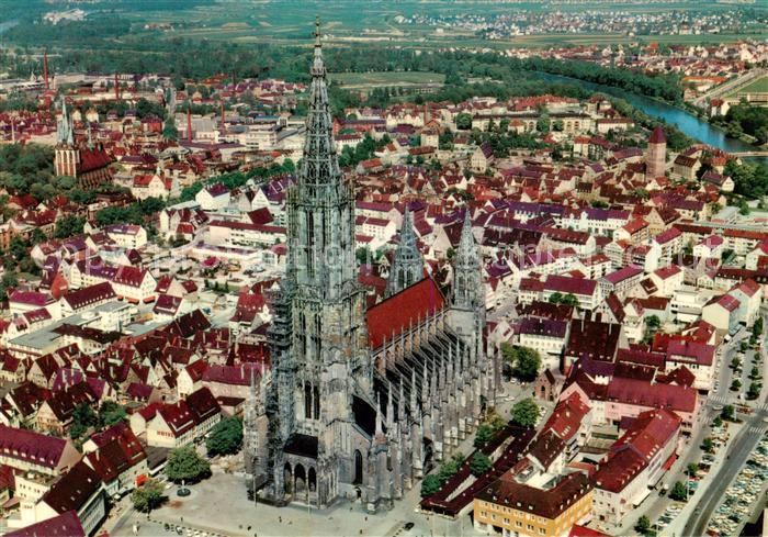 Ulm Donau Fliegeraufnahme mit Ulmer Muenster