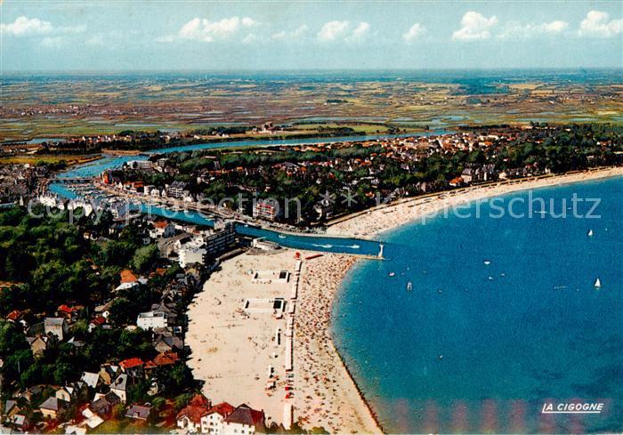 Le Pouliguen Plage Port de plaisance au fond les marais salants vue aérienne
