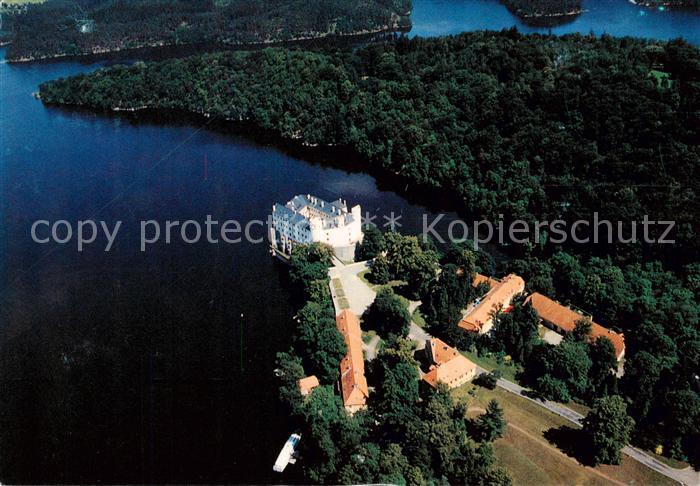Orlik nad Vltavou CZ Fliegeraufnahme mit Schloss