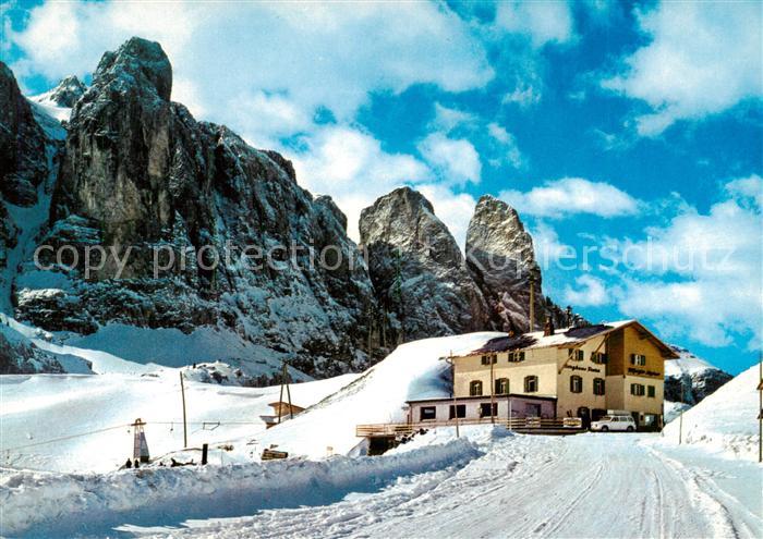 Groednerjoch IT Rifugio Berghaus Frara Winterlandschaft Dolomiten