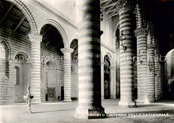 Orvieto Umbria IT Interno della Cattedrale