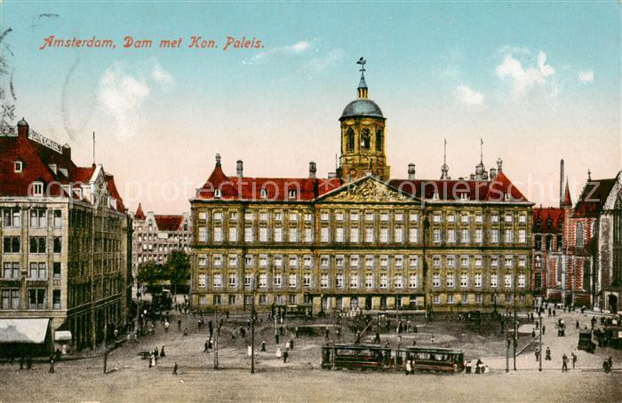 Amsterdam  NL Dam met Koningl Paleis