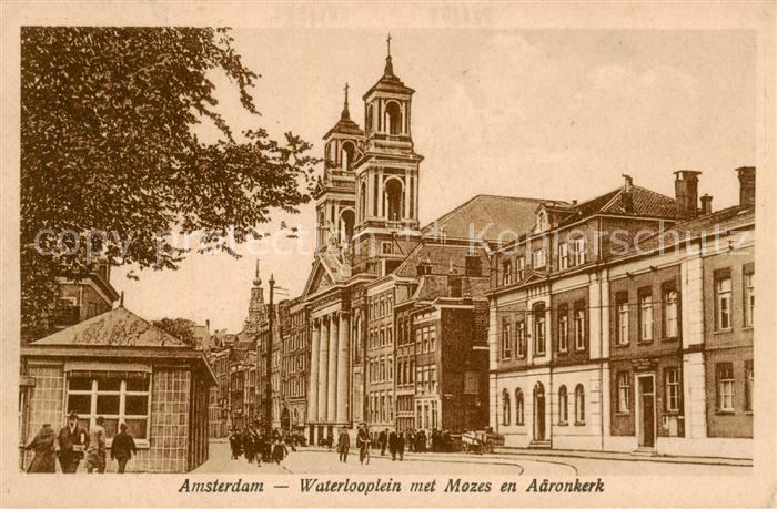 Amsterdam  NL Waterlooplein met Mozes en Adronkerk