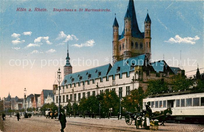 Koeln  Rhein Stapelhaus und St Martinskirche