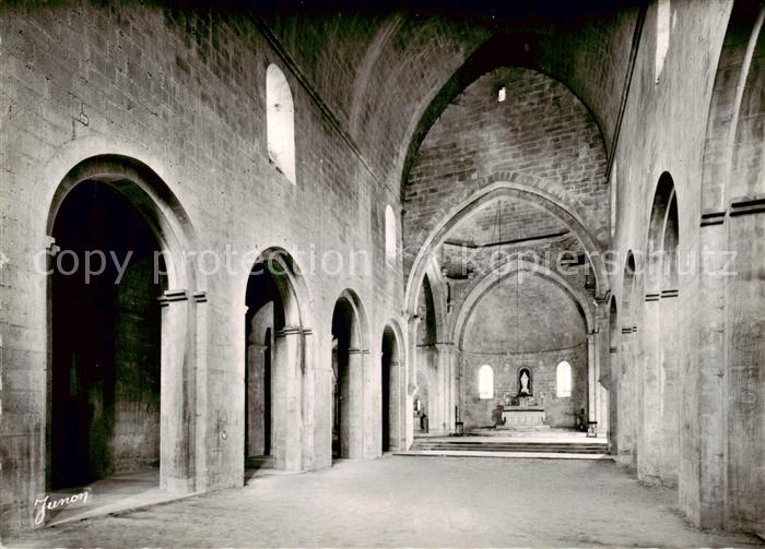 Gordes 84 Vaucluse Abbaye Cistercienne de Senanque